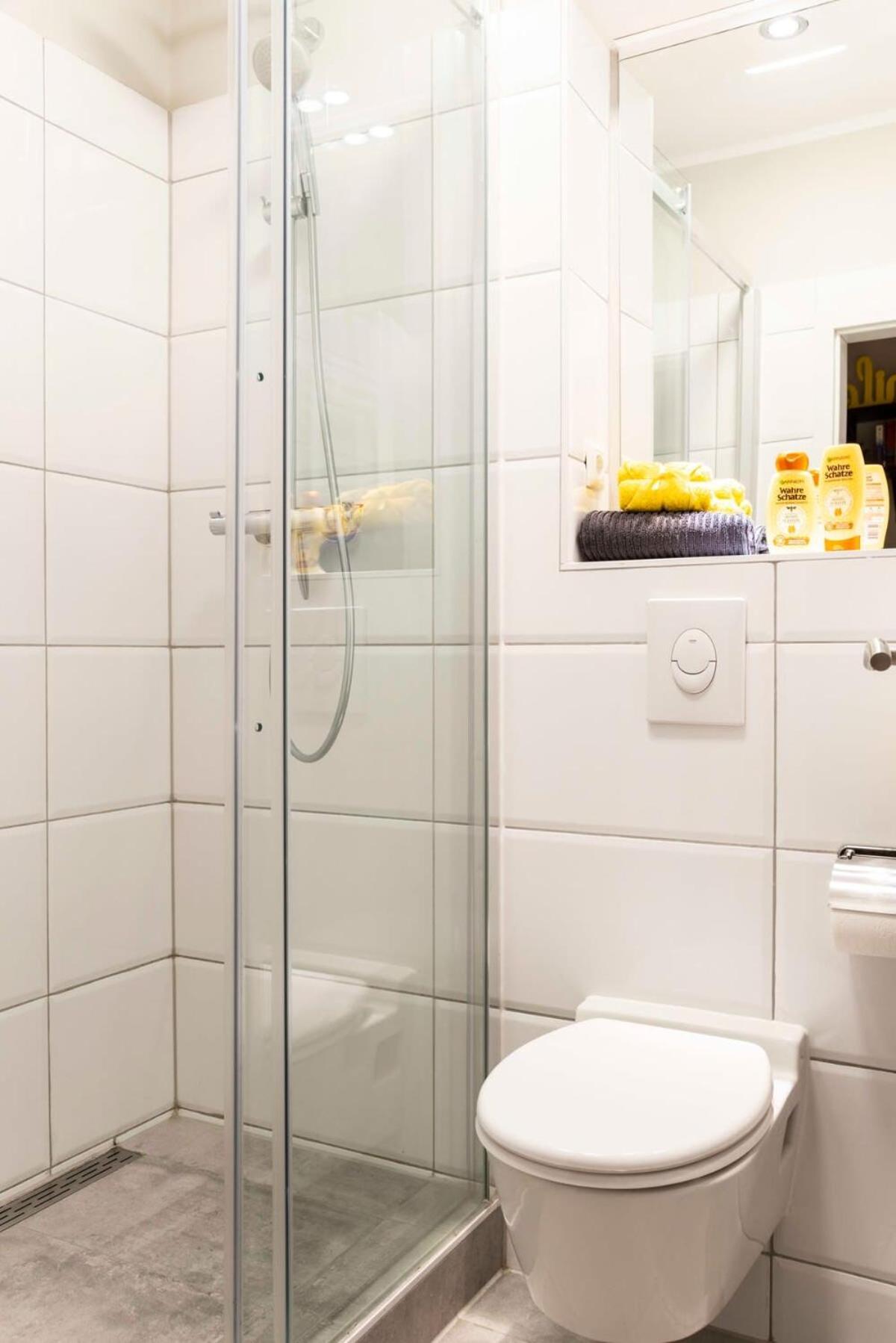 Spacious Two Br Plus Ac Plus Selfcheckin Berlin Exterior photo